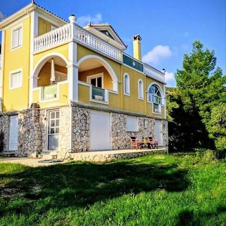 Vila Kalielaia Mouzakion  Екстер'єр фото