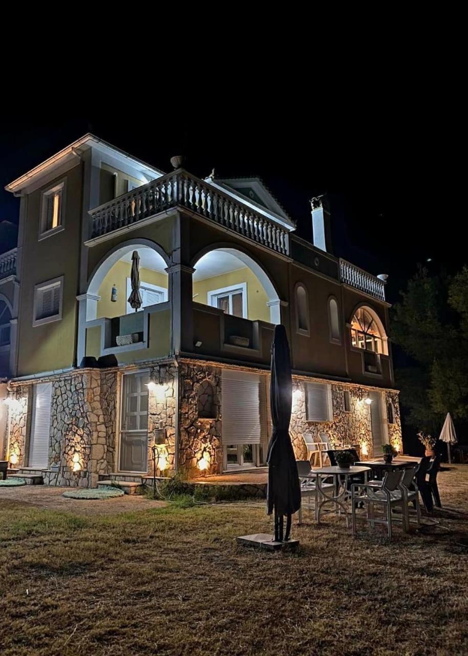 Vila Kalielaia Mouzakion  Екстер'єр фото